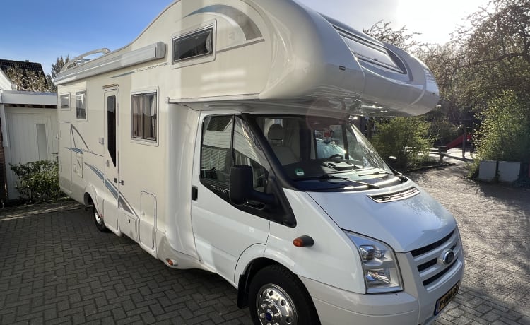 Stonecreek – Rimor Nemho 5 person Alcove camper built in 2011 Fully equipped!