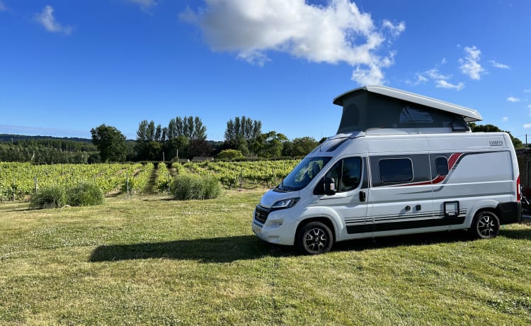 De Vanne  – VAN Burstner campeo C600 voor 4 personen