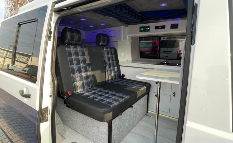 Luxury Van Transporter T5