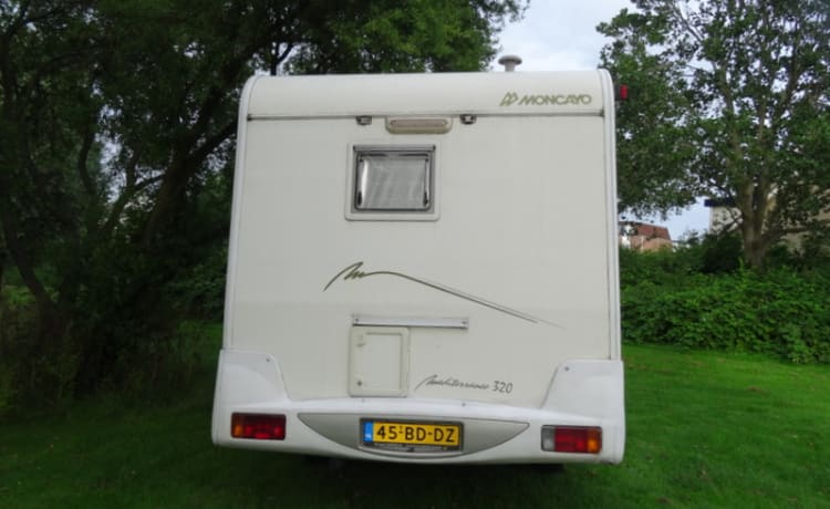 Kom genieten in onze heerlijke 2(-3)-persoons Fiat Ducato alkoof camper