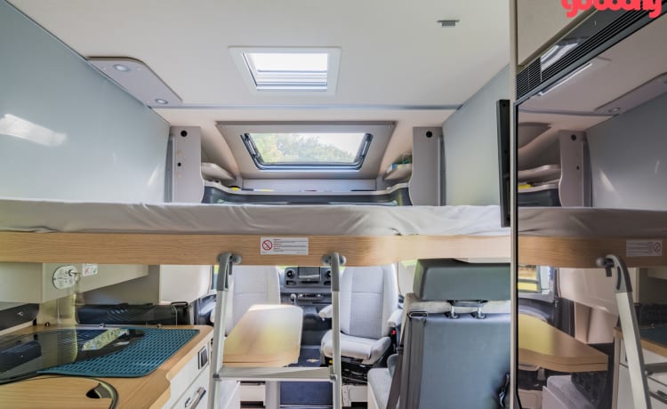 4p Hymer semi-integrated from 2022