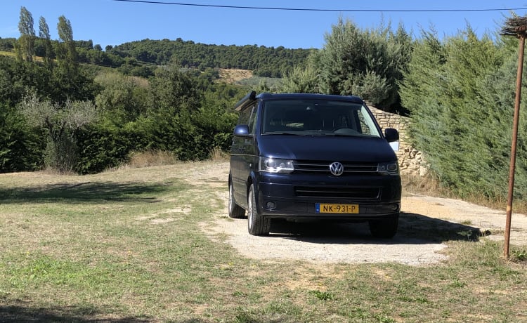 4p Volkswagen bus uit 2013