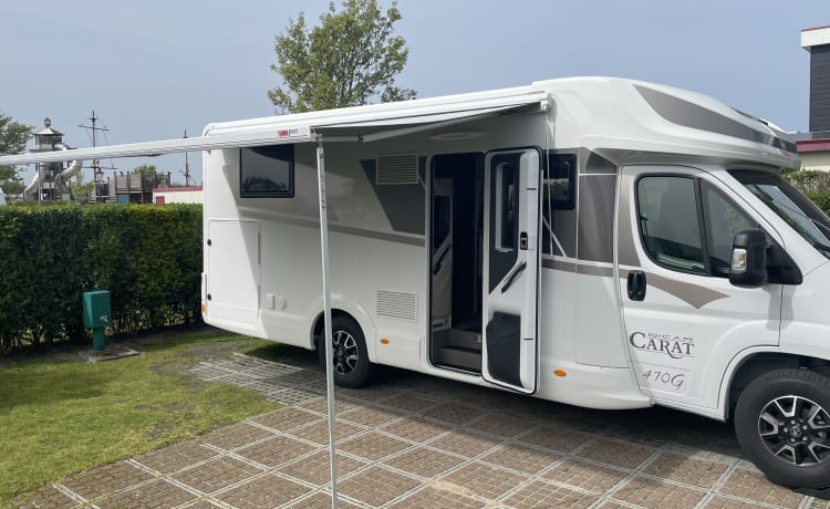 Huureenmobilhome – Nieuw McLouis Carat 470G van 2024