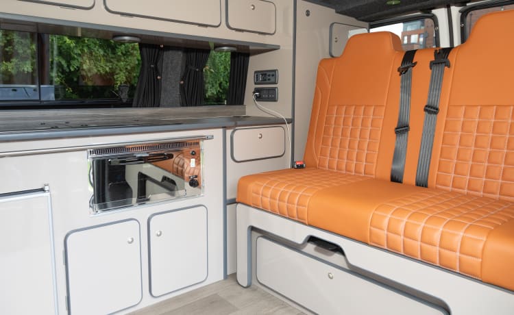 Harriette – Camper Volkswagen a 4 posti letto dal 2021