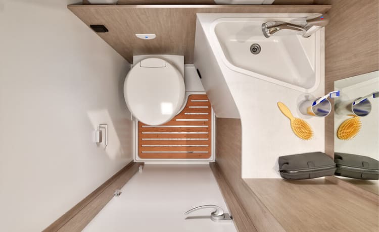 CampChamp – Camper nuovissimo del 2024 con Skyloft, aria condizionata e molto altro!