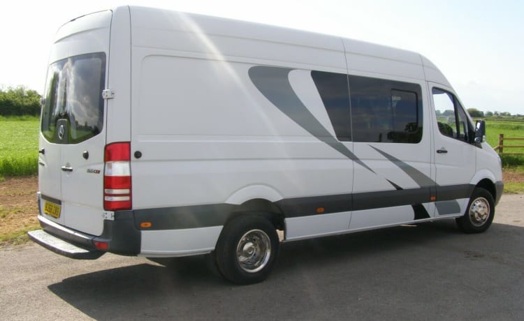 Zebedee  – 4 berth Mercedes-Benz Motorhome