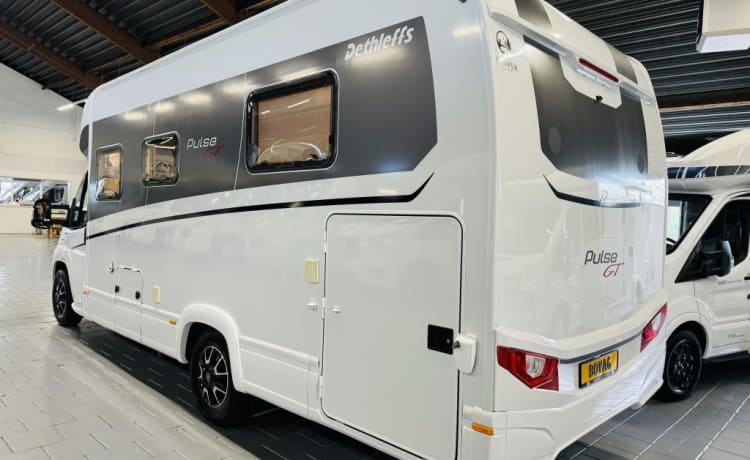 4p luxury Dethleffs with air conditioning and towbar from 2019