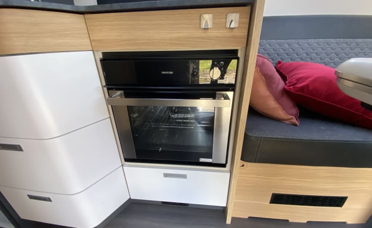 Coral suite on wheels – Luxus 2 Personen Adria Coral 650DL Automatik Teilintegrierter ab 2022