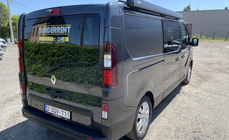 Gilbert – 4p Renault campervan uit 2023