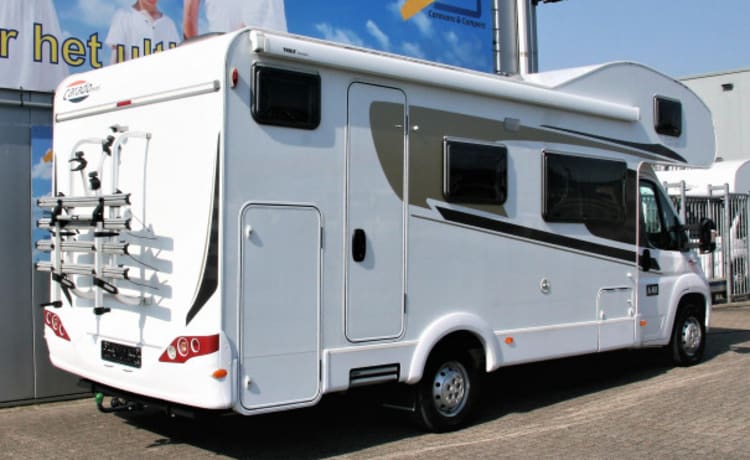 Hymer Carado A461 – Vrijwel nieuwe familiecamper - 6 persoons