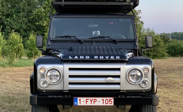 Defender 110 di Lowland Escapes