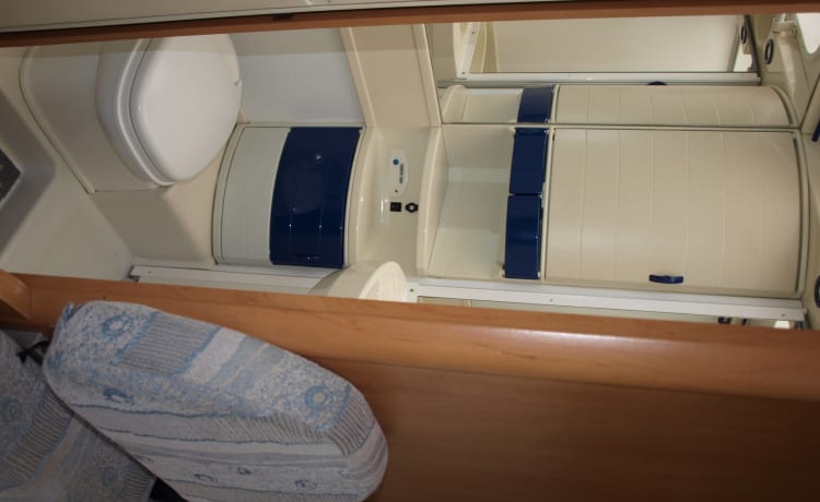 Spacious and family-friendly Hymer 644 GT motorhome