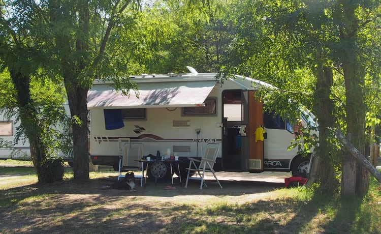 Perfecte camper voor uw perfecte vakantie – Camping-car idéal et complet pour vos vacances parfaites