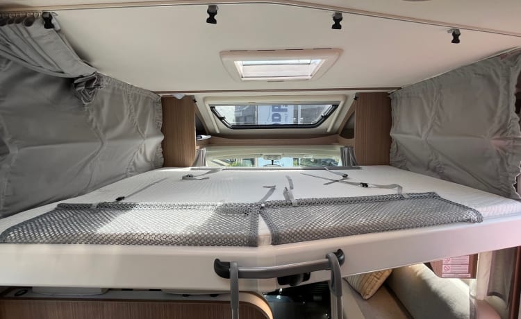 Très beau & complet Hymer Carado T448 année de fabrication 2020