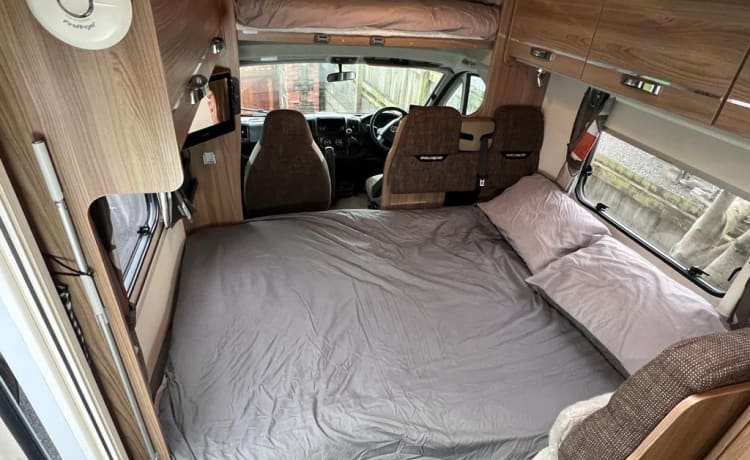 Shirley – The Perfect Family Motorhome