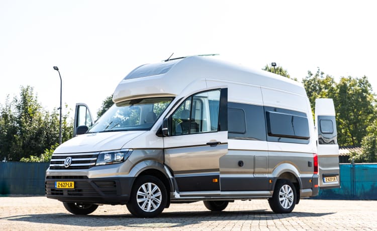 Alf – 4p Volkswagen bus from 2022