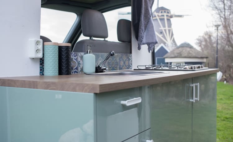 Camper Pioneer – Go on an adventure with our camper van Camper Pioneer