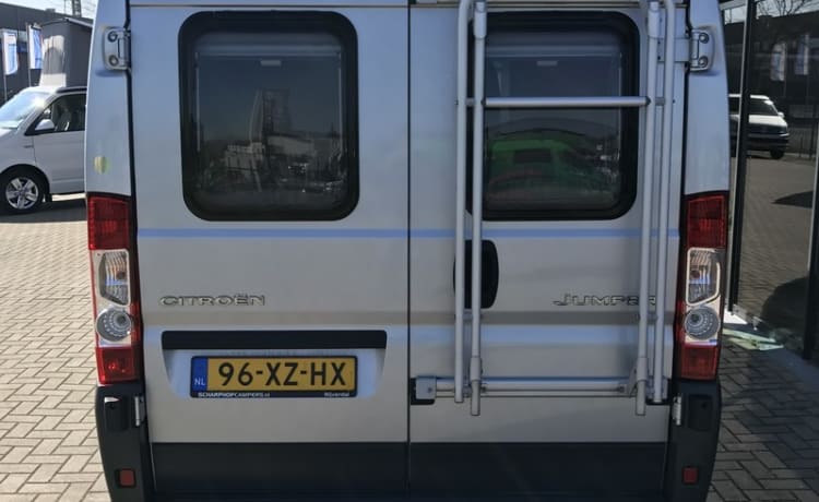 Bereisen Sie Frankreich mit unserem LUXUSBUS-CAMPER 6-Gang*