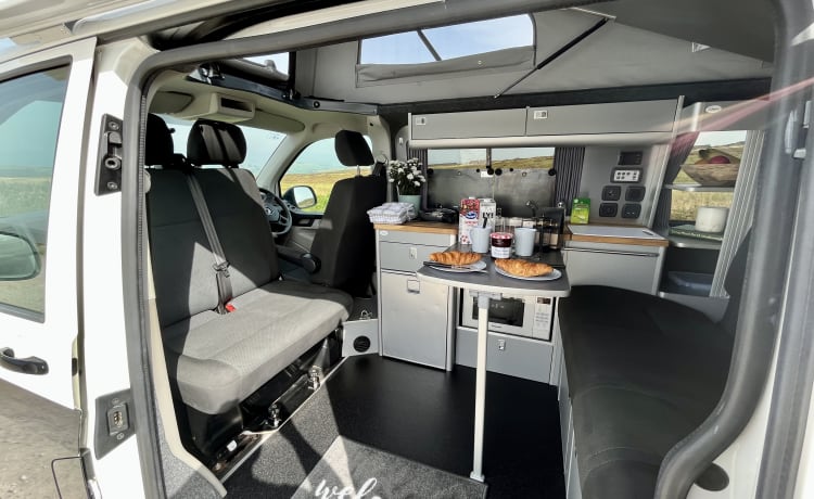 Sally – 4-persoons Volkswagen campervan uit 2018