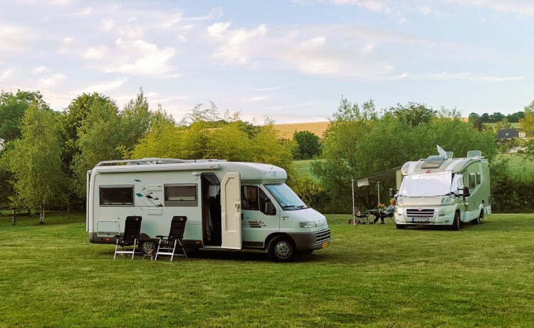 Banjer – 2p Hymer Tramp - een ruim jacht op wielen