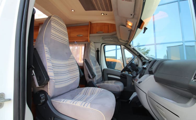 CAMPER DE LUXE 2 PERSONNES A LOUER