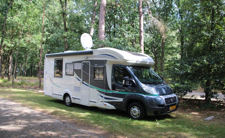 4-person Chausson semi-integrated from 2012