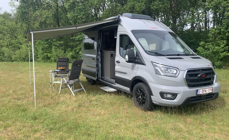 Sportieve 2p LMC campervan bj 2023