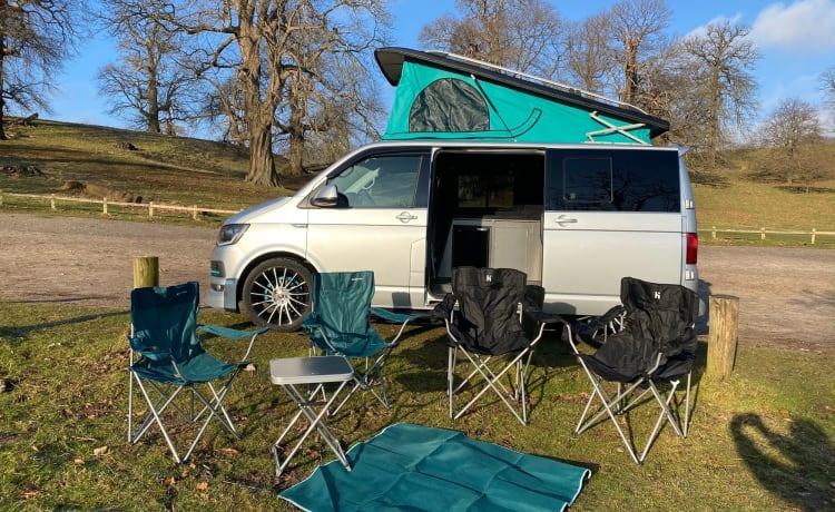 Indy – Indy - Camper per famiglie VW T6 - Aria condizionata, riscaldamento