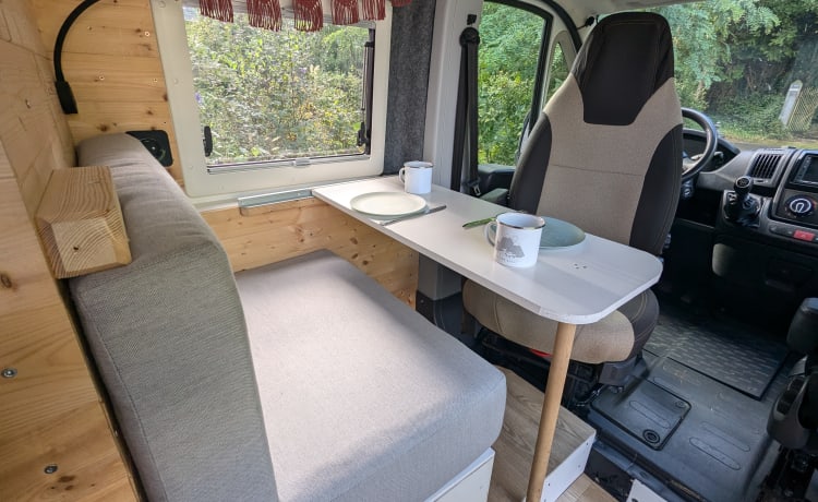 Vennie – 2p Fiat Ducato Buscamper