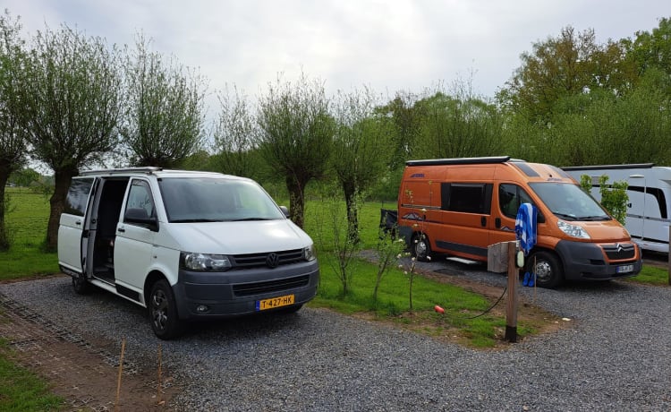 Milieuzone vriendelijk  – 3p T5 Vw bus stealth air conditioning 