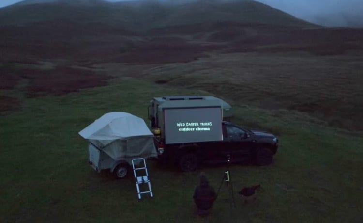 Un tardis très cool d'un camping-car