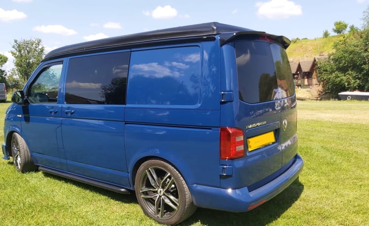 Blue – CAMPER 2019 VW TRANSPORTER