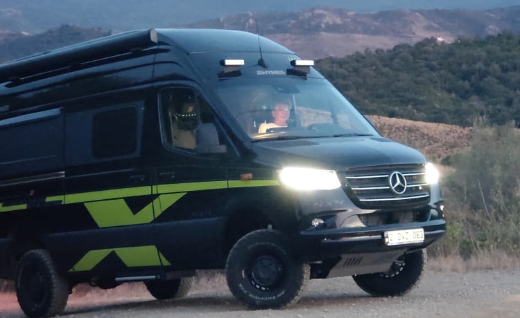 HYMER GRAND CANYON S 4X4 – 4p Mercedes-Benz bus juli 2023