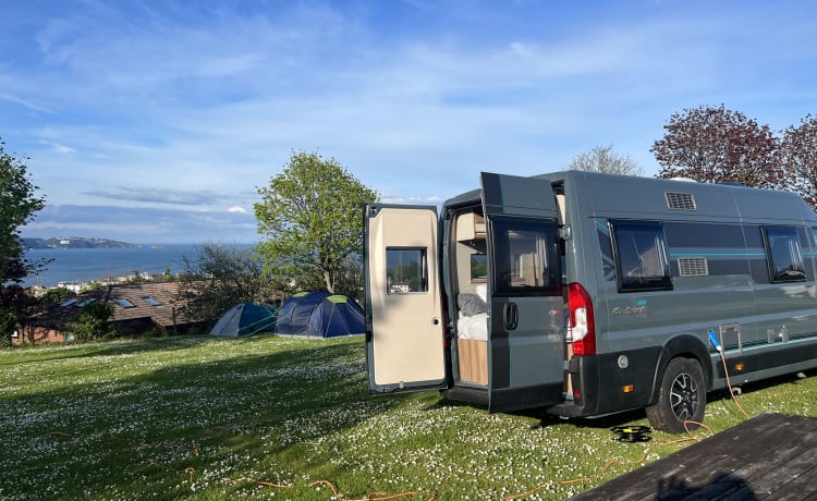 Luxury 3 berth Swift Select 184 - 2022 