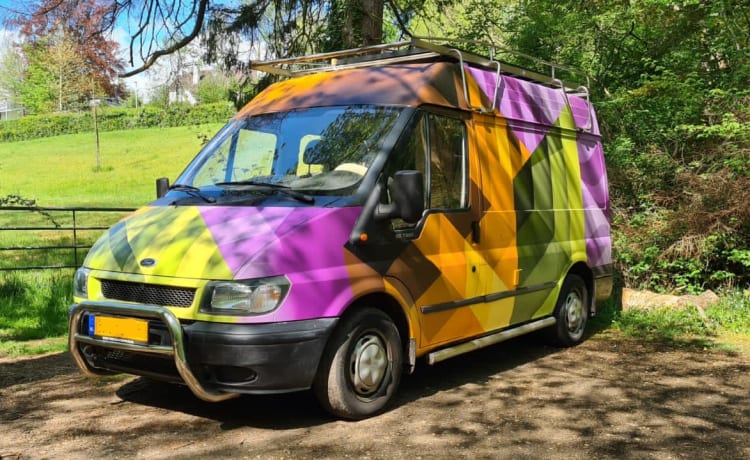 Unieke, off-grid Ford Transit voor twee personen