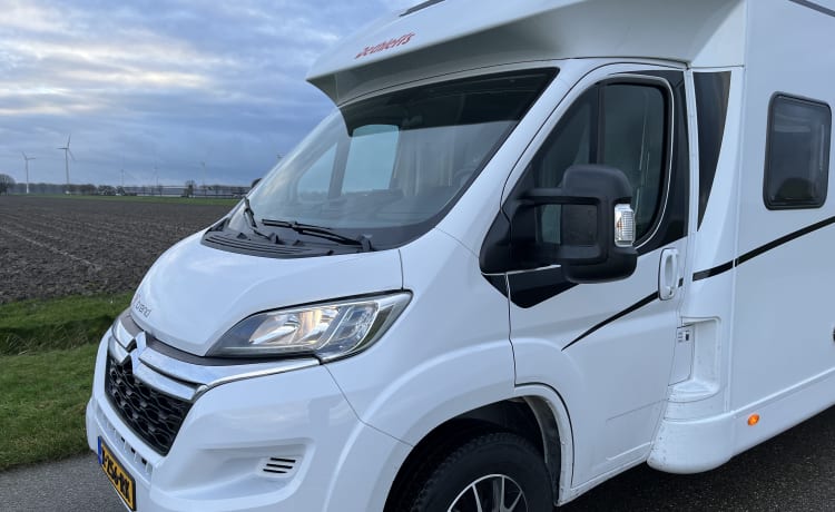 Go explore, luxe camper (2022) vol opties en complete inventaris