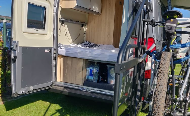 CamperVan 924 – Clever Vario Kids, 2 o 4 posti letto, motore nuovo e silenzioso!