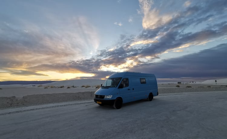 Campert – Mercedes-Benz campervan uit 1999