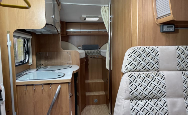 Breeze – Nice handy camper with all conveniences