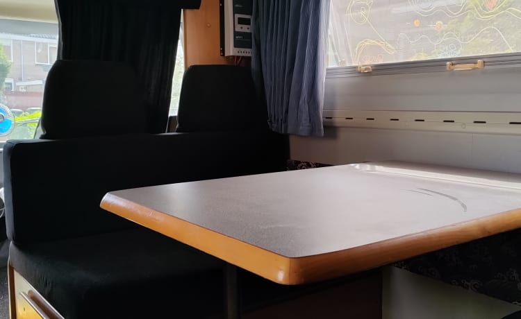 Chateau Ducato – 4 persoons Hymer alkoof uit 1993