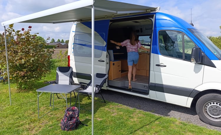 Vanture – 2p Volkswagen Crafter off-grid buscamper 