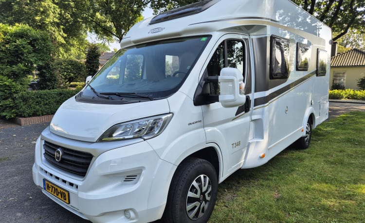 Hotel on Wheels – 6p Carado semi-integrated from 2018