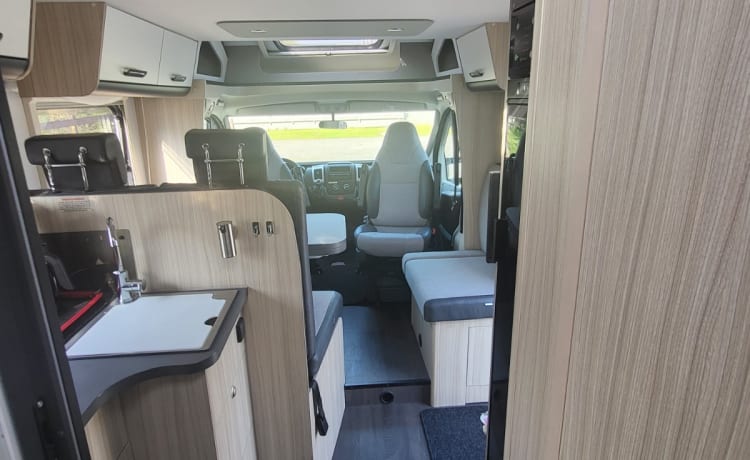 Sun Living S 75 SL – Very nice, spacious, luxurious, clean and fully furnished