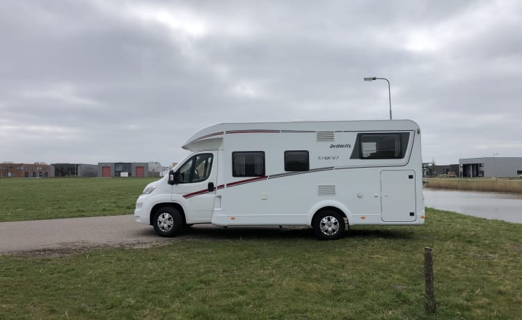 Mooie Dethleff's camper met automaat