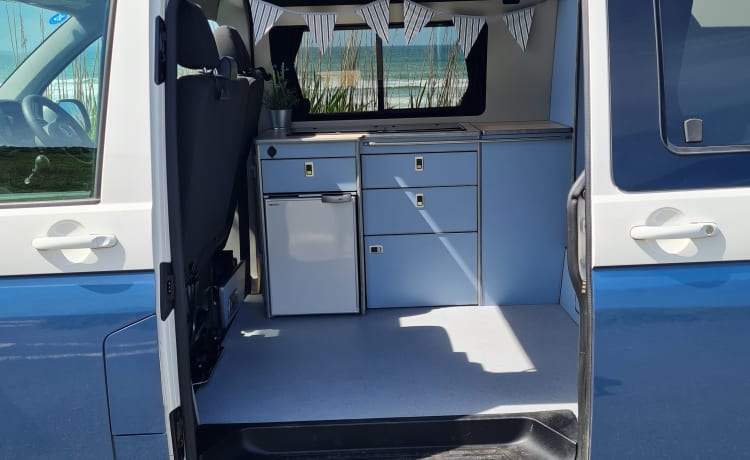 Cosmo – camper volkswagen. 2015T6