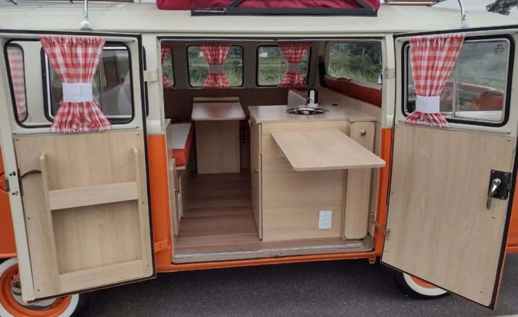 Bohemien – Retro Volkswagen T2 campervan: Embrace the unforgettable adventure.