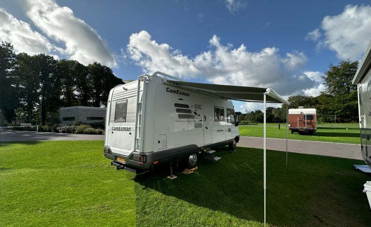 CamEsman E650 – 4p Hymer integrated uit 1997