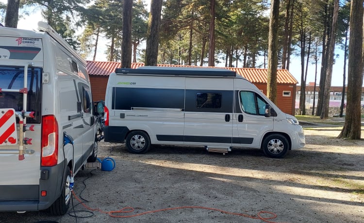 Hymer Grand Canyon bus camper