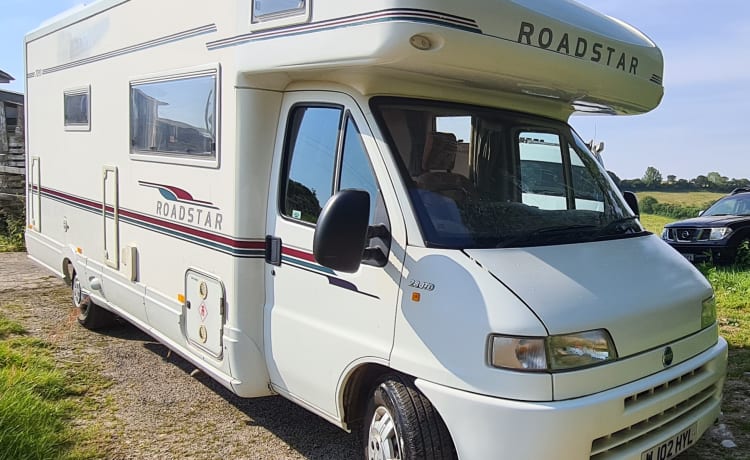 'Roadie' – Lunar Roadstar mit 5 Schlafplätzen