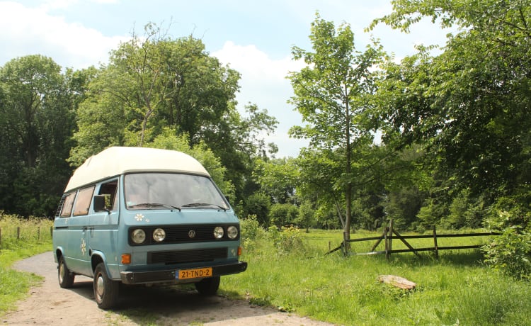 Mr. Blue – Volkswagen T3 confortable pour 2 à 4 personnes de 1986 !